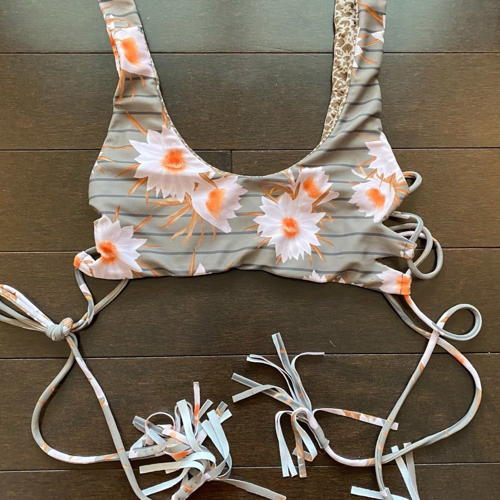 Acacia Dragon Stripe Hunter Bikini Top Size S